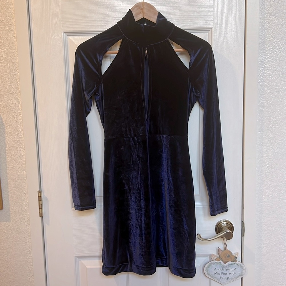 Women’s dress